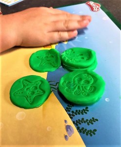 school, spelenderwijs, play-doh